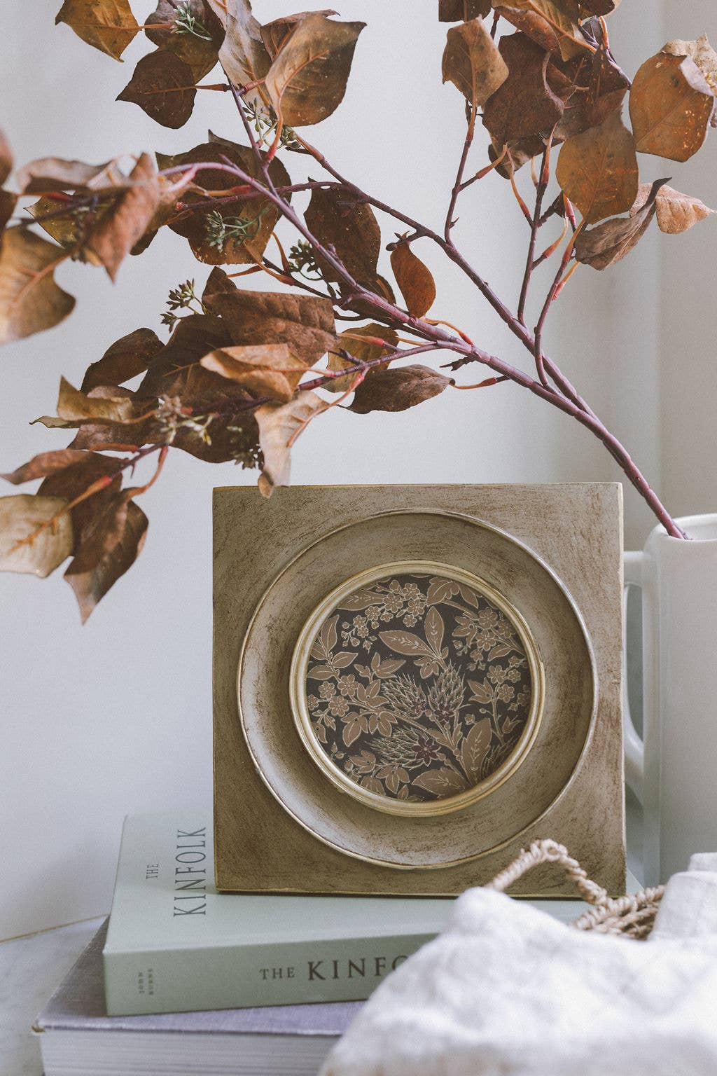 Frame: Medium Square Circle Photo