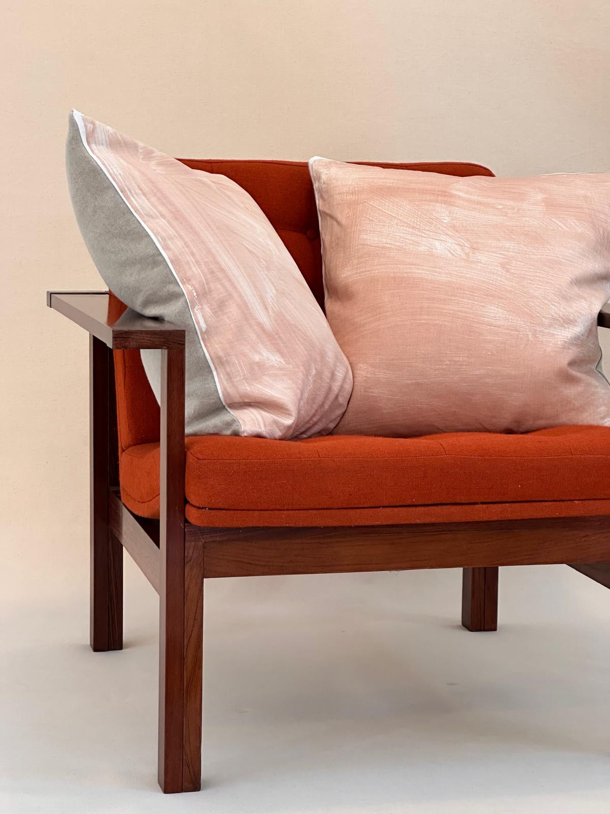 Pink Linen Cushion.