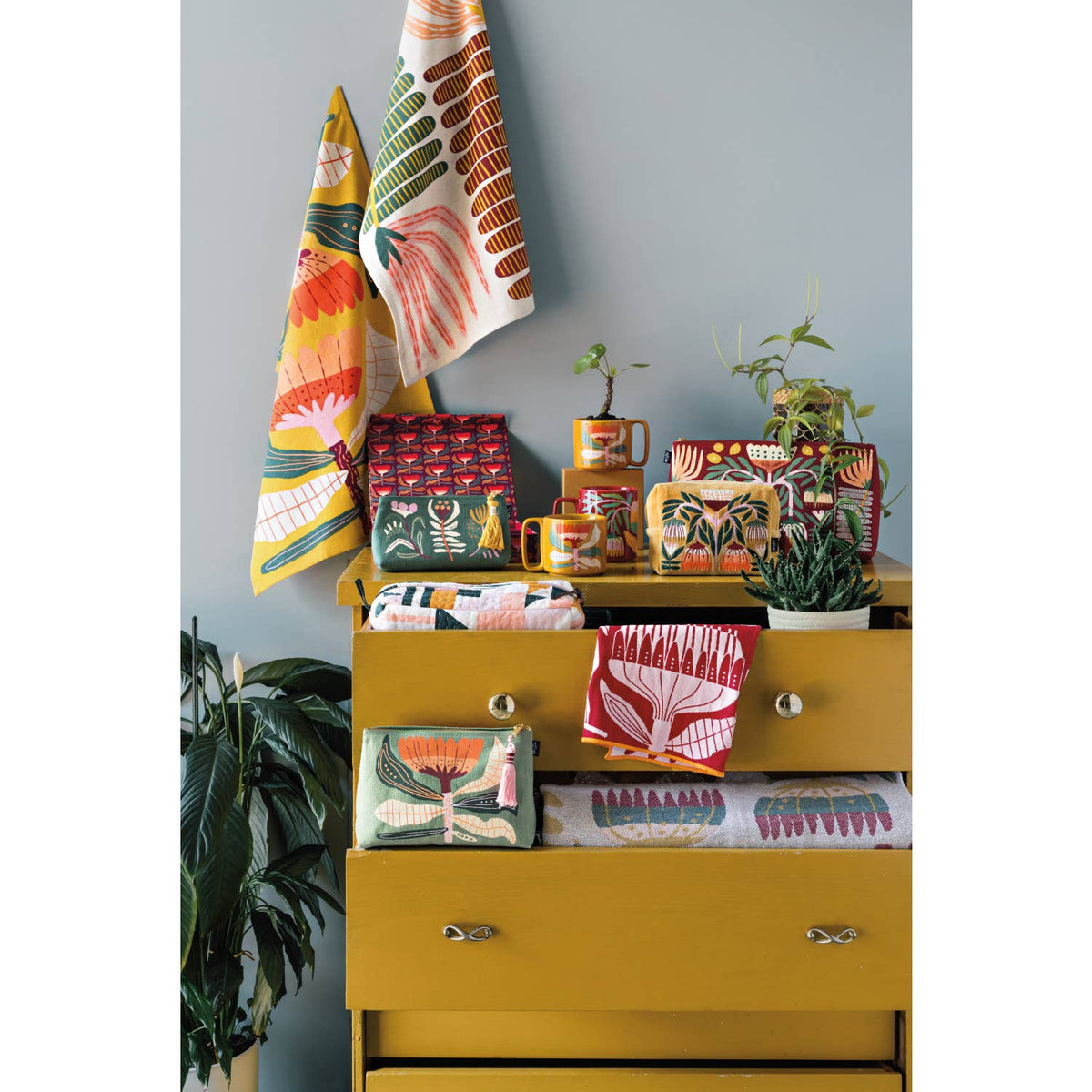 Dishtowels: Venus Set of Two