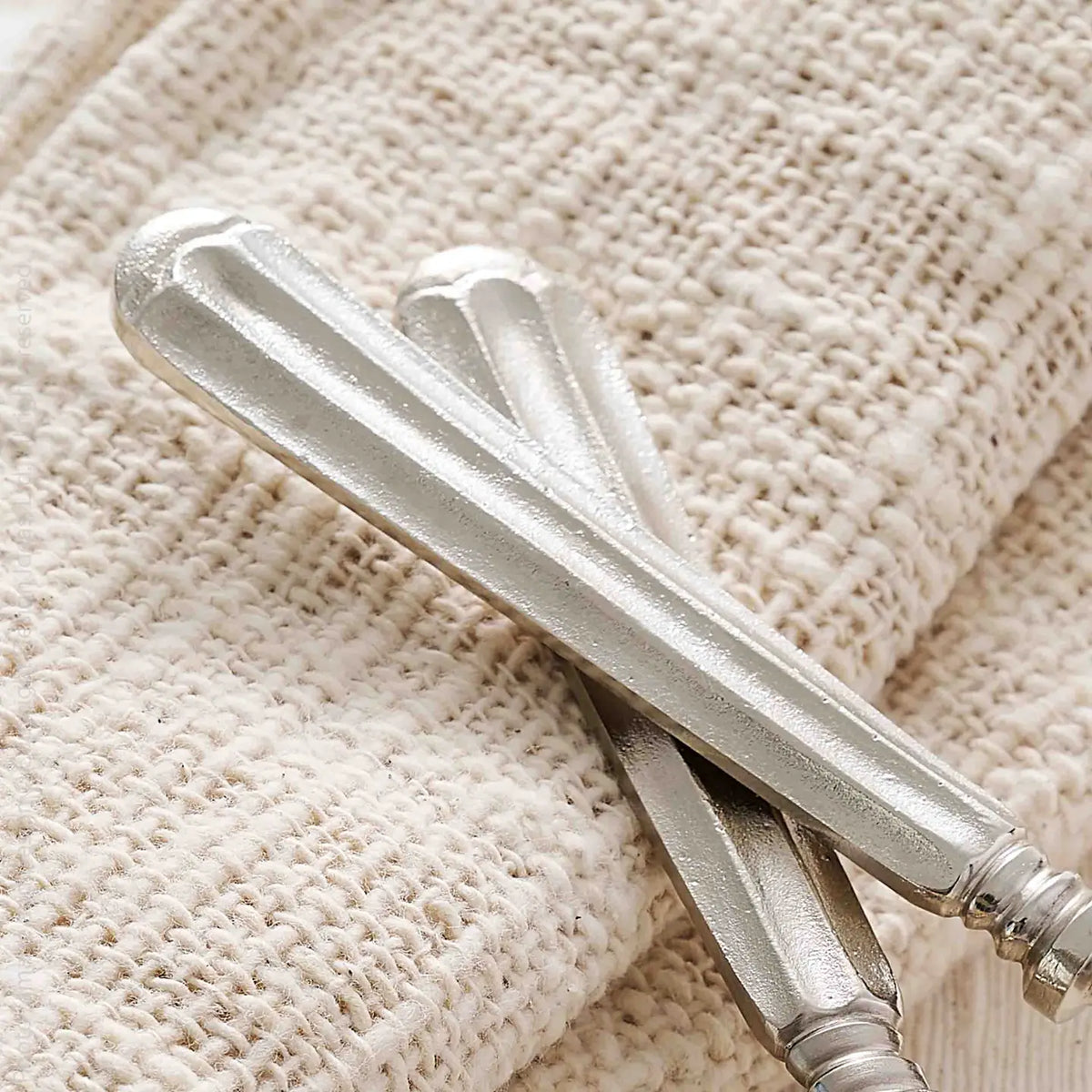 Utensil: Waldorf Knife Spreader