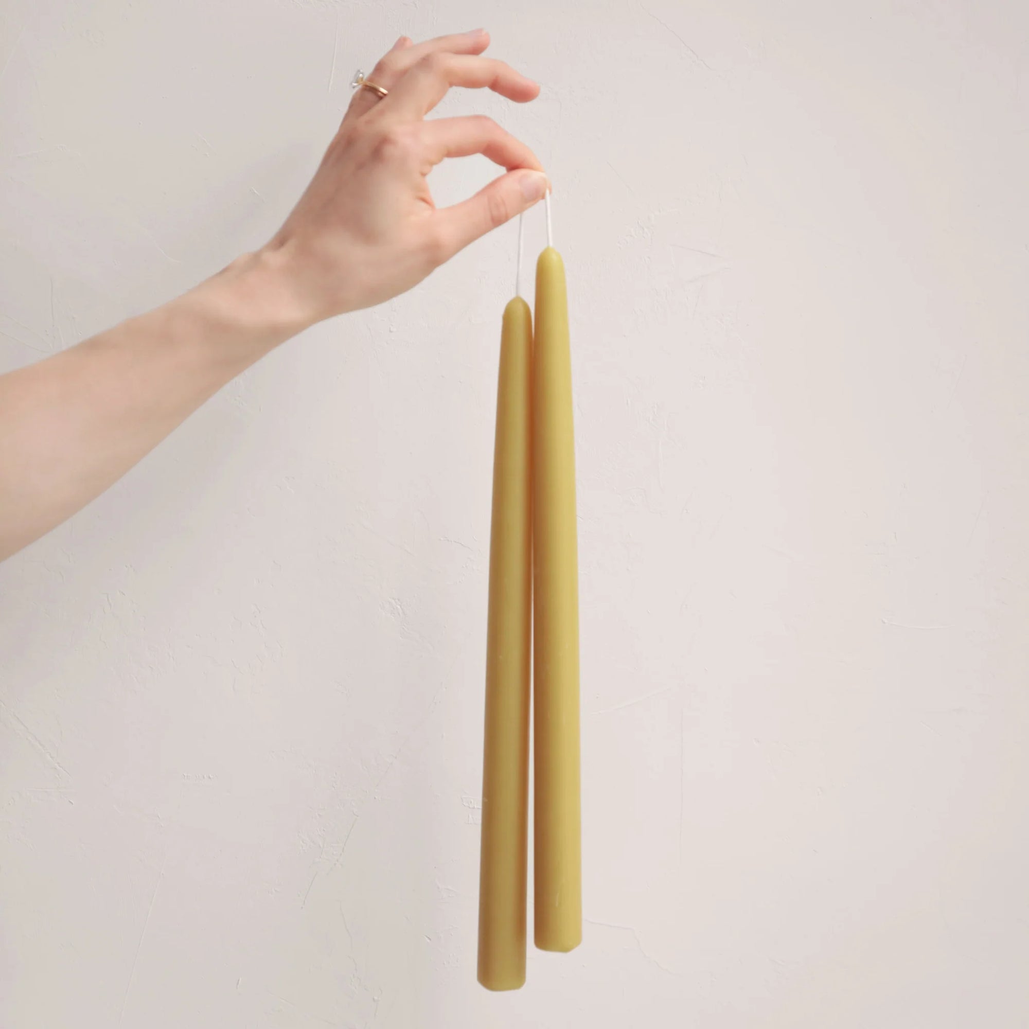 Candle: Taper 12&quot;