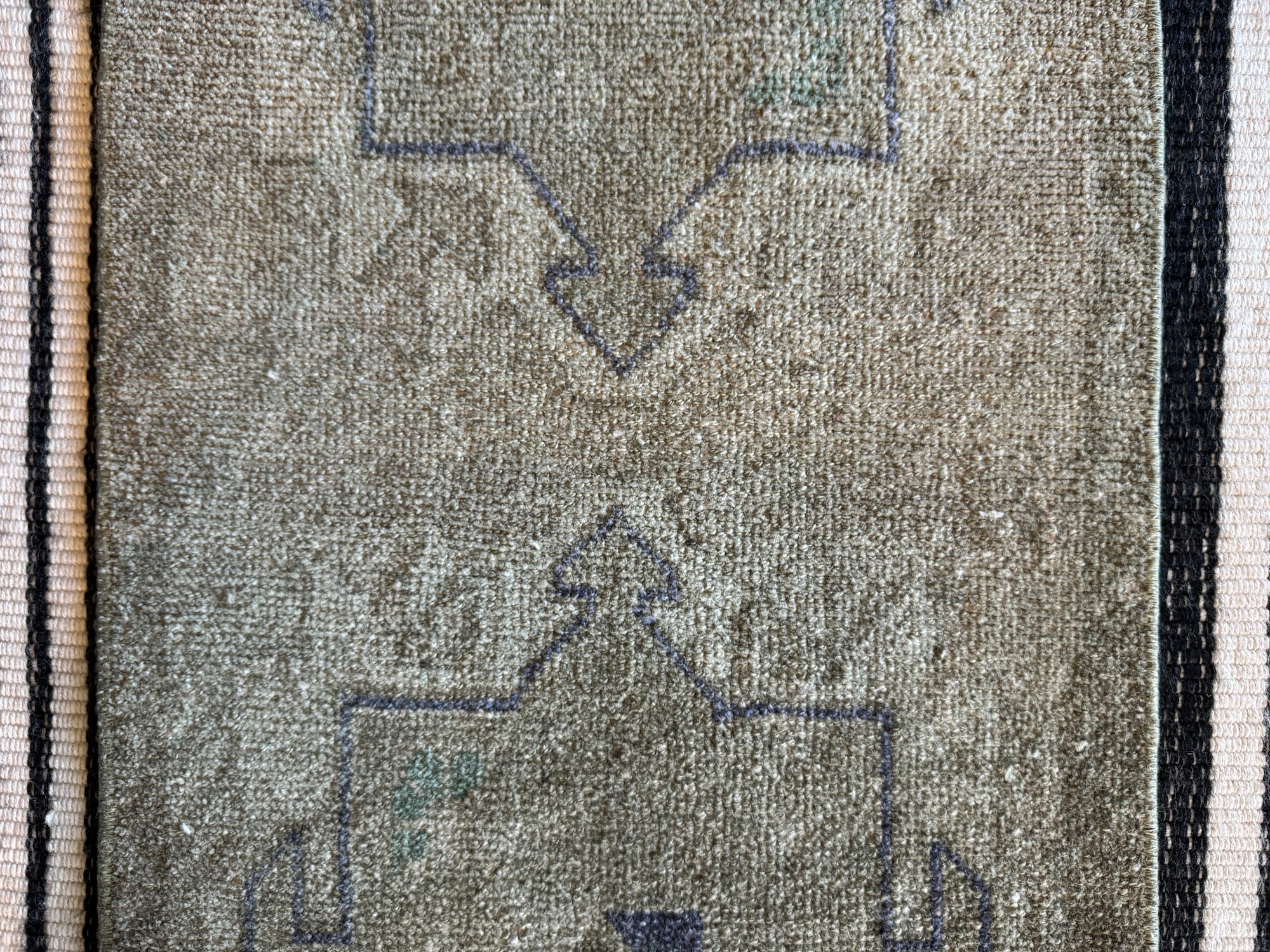 No. F047