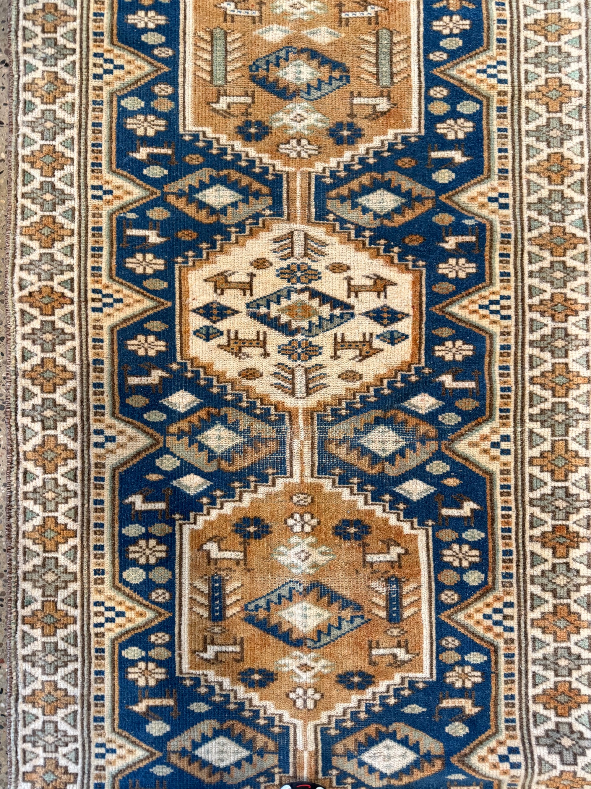 Rudolph 2’6” x 9’2”