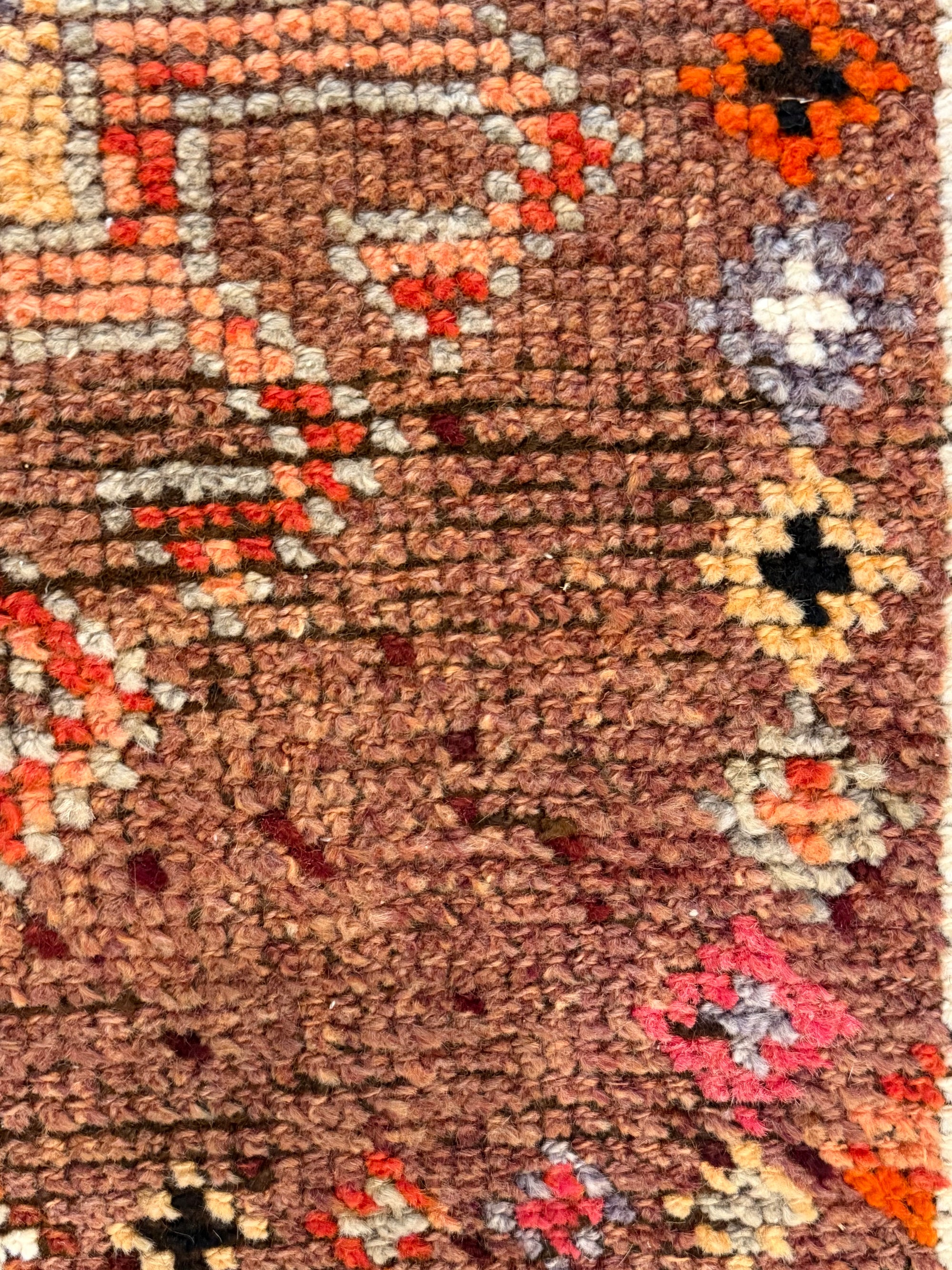 No. R01 (31" x 12'2")