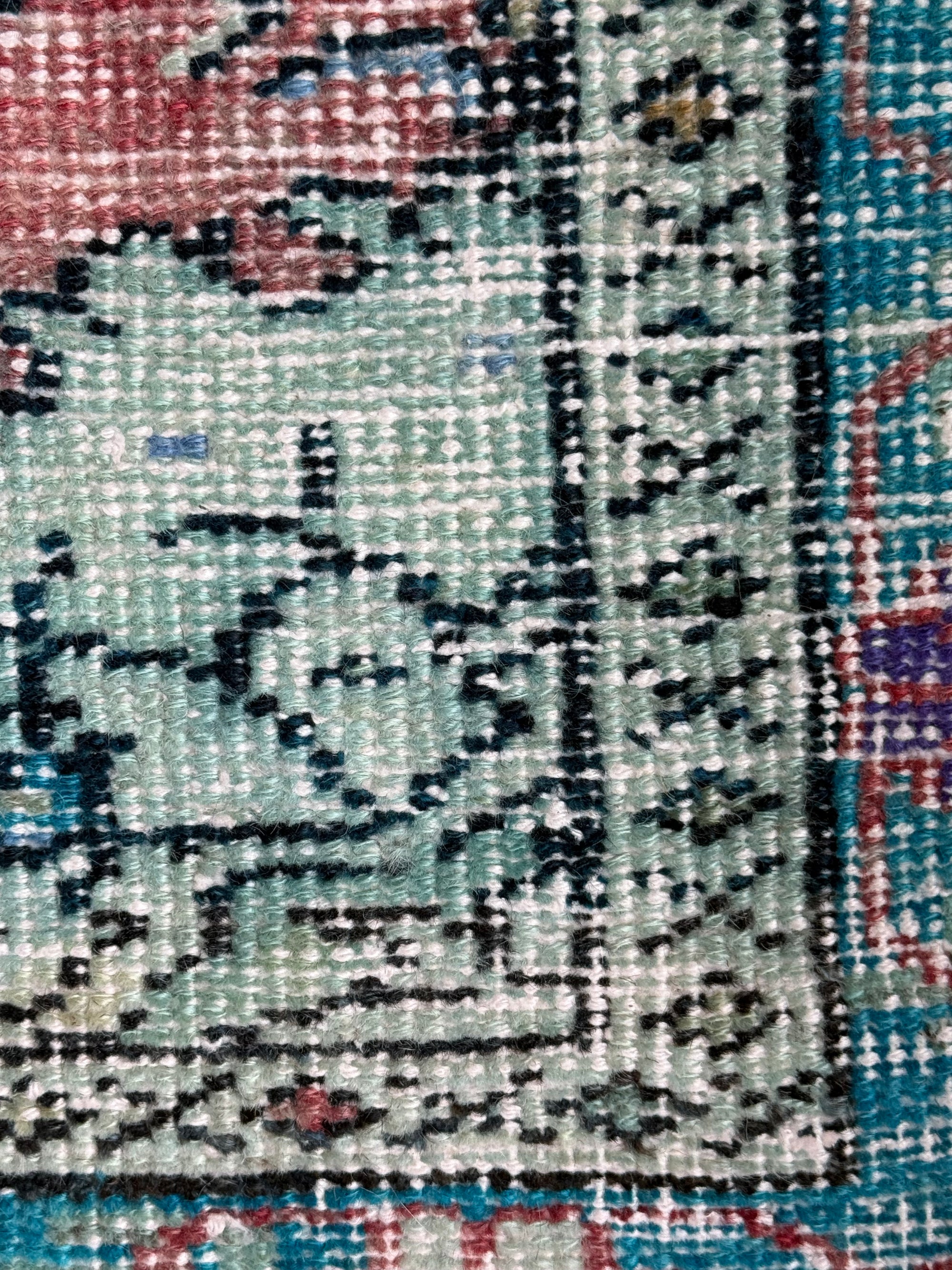 No. M01 (3' x 4'8")