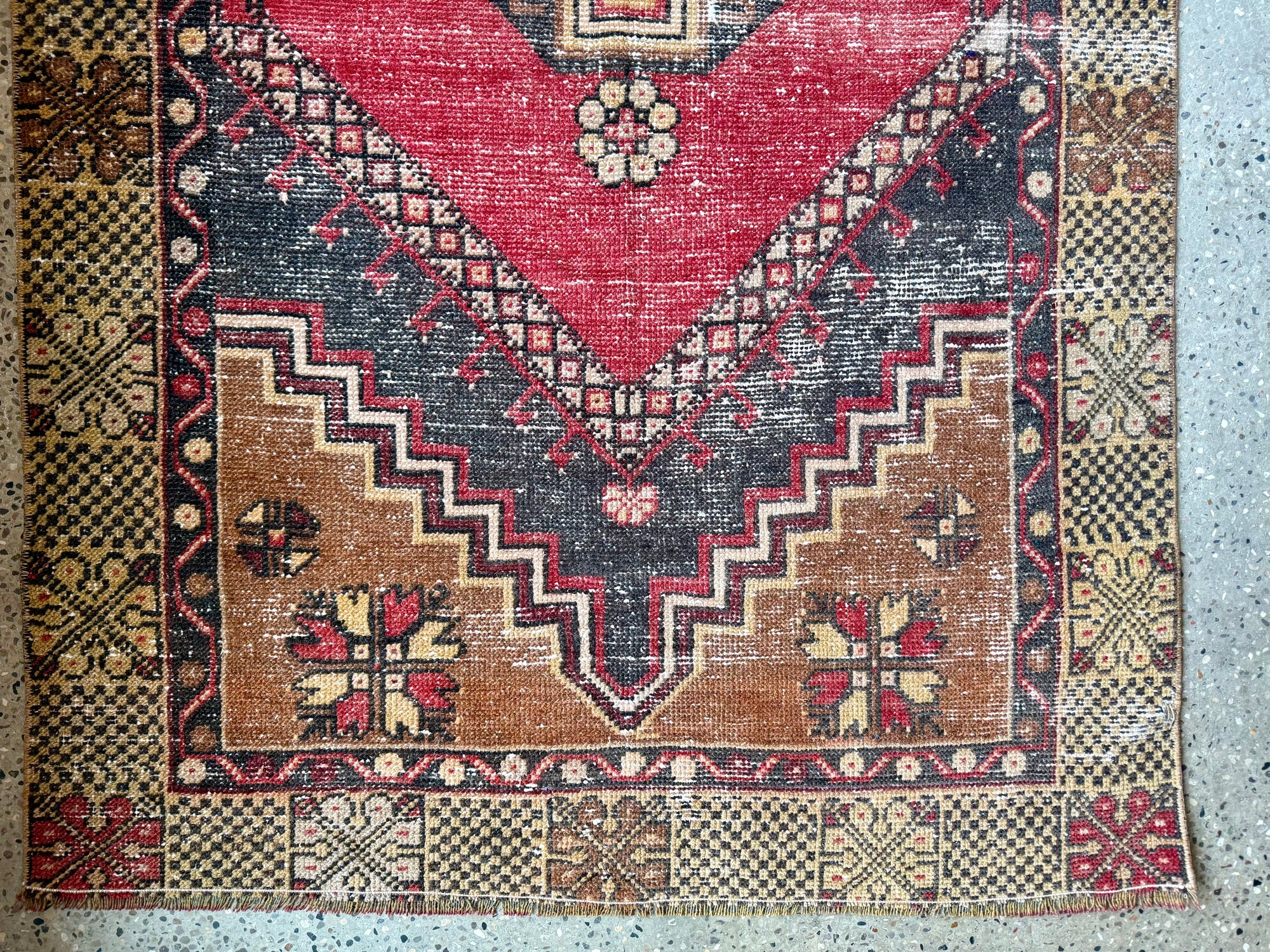 No. M09 (3'3 x 6'2")