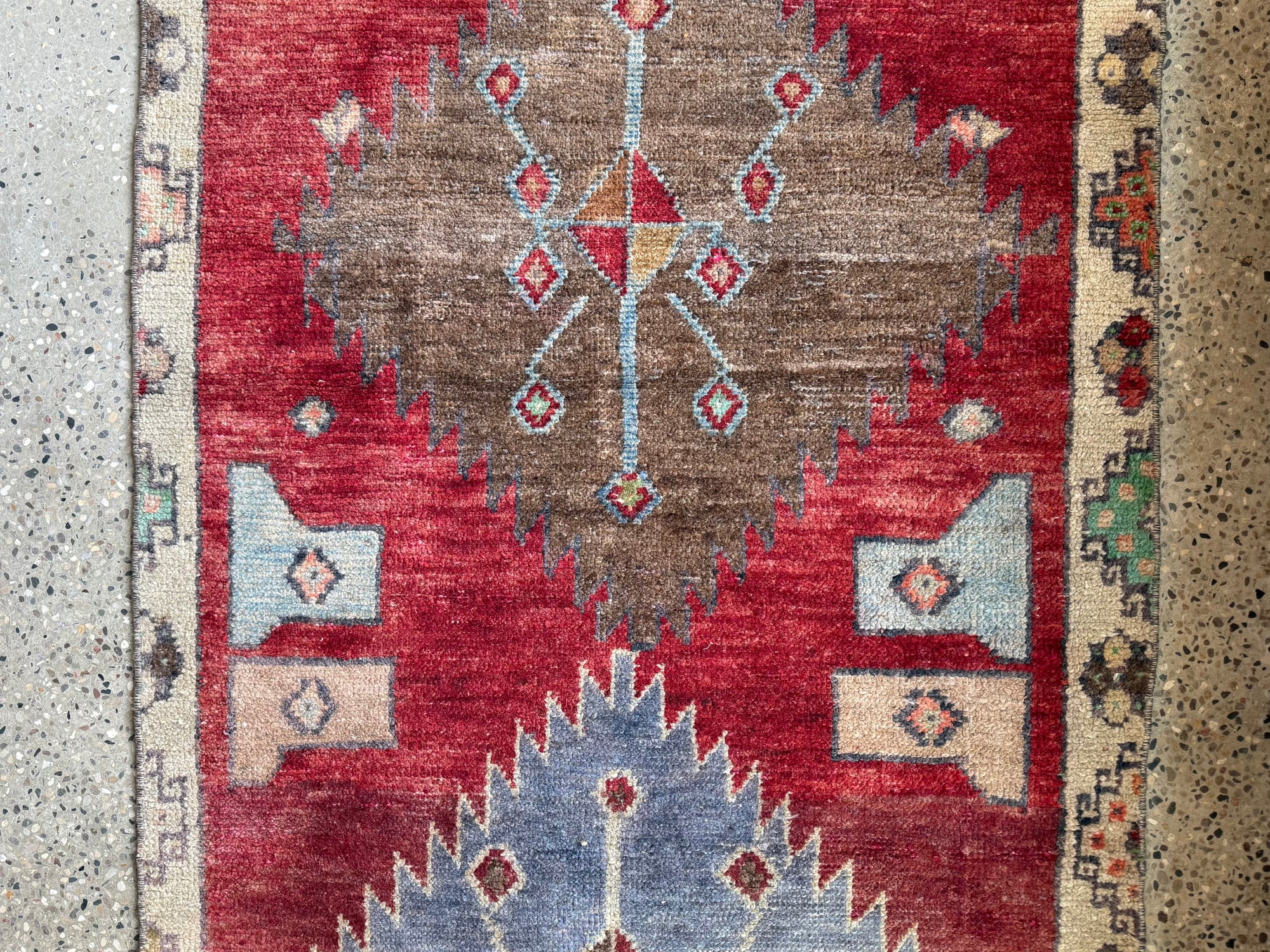 No. J12  (2'8 x 8'1)