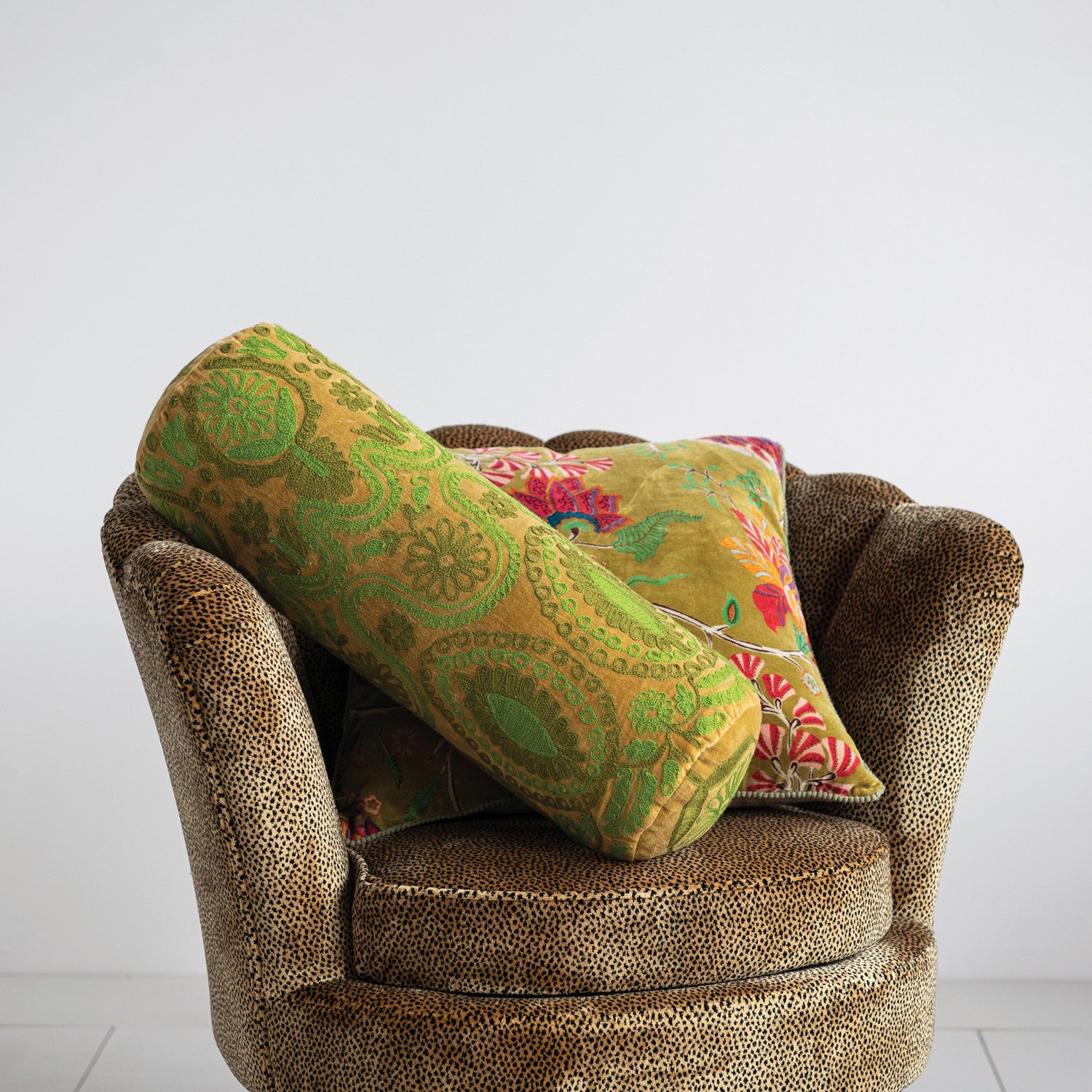 Pillow: 20" Square Cotton/Velvet Print