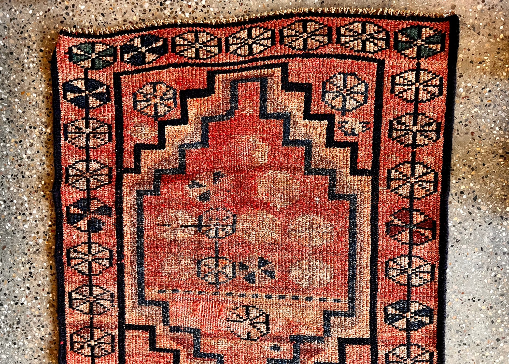 No. FRU004  (2&#39;7&quot; x 4&#39;10&quot;)