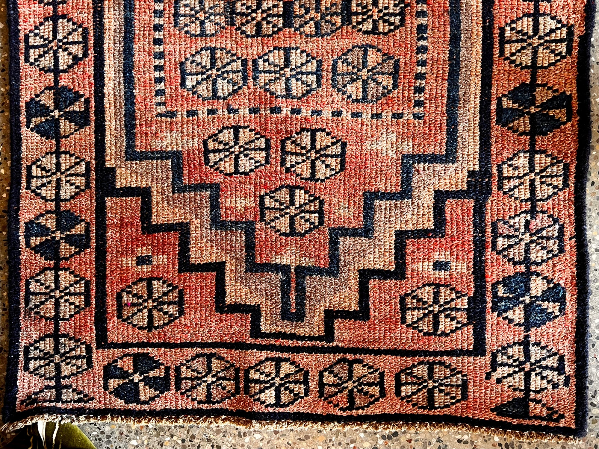 No. FRU004  (2&#39;7&quot; x 4&#39;10&quot;)